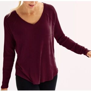 EUC SONOMA Burgundy Long Sleeve V-Neck Tunic Sweater